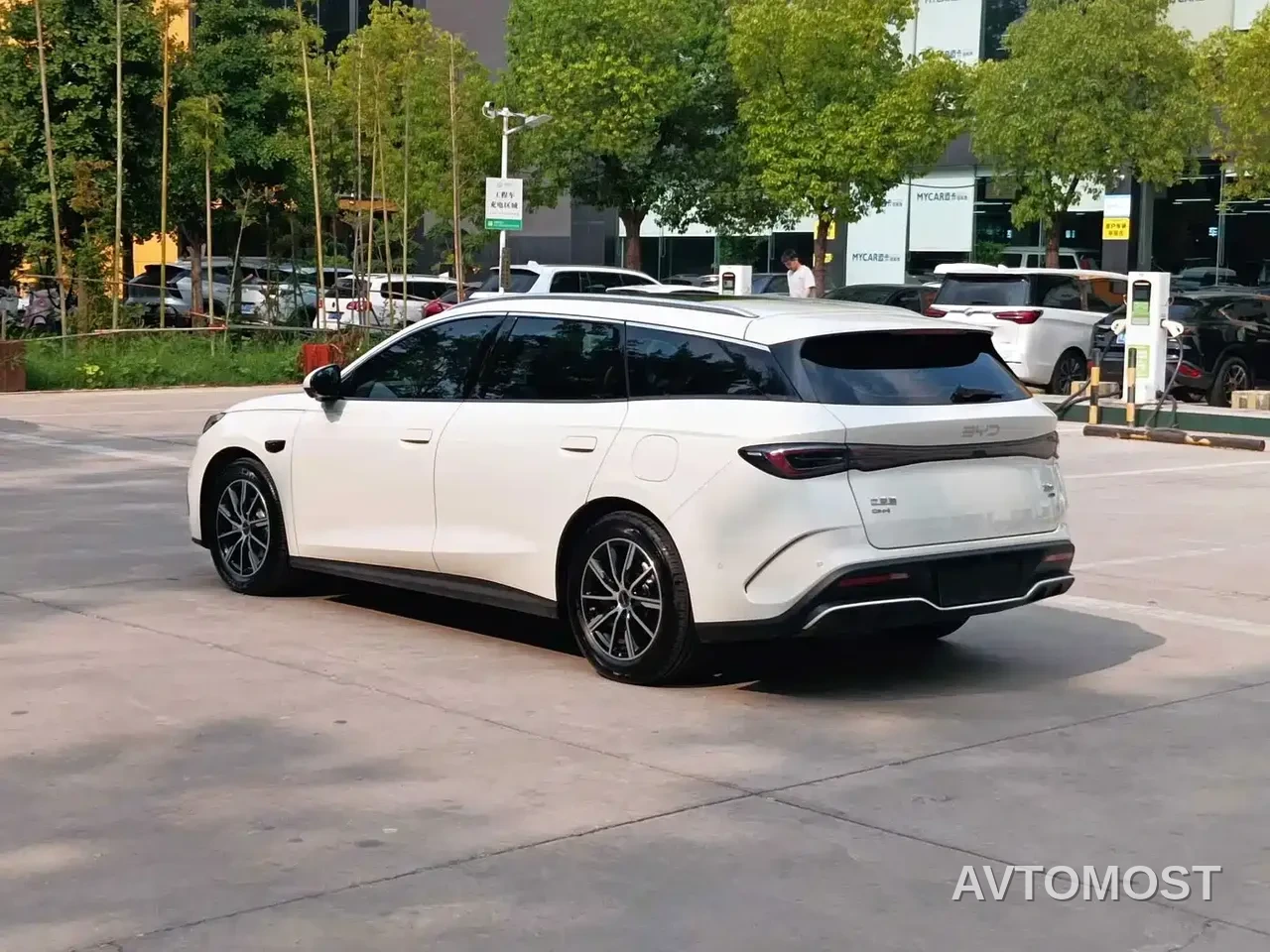 BYD Seal 06 DM-i Touring 2025 DM-i 80KM Premium — фото 2