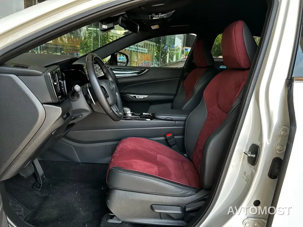 Lexus NX 2023 350h FWD Dynamic Edition — фото 6