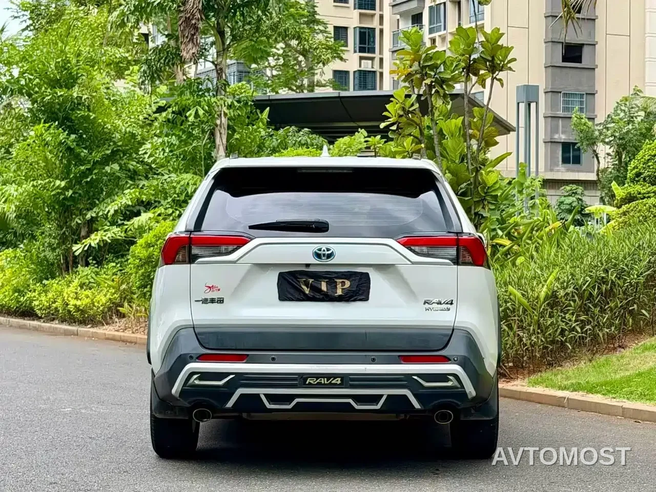 Toyota RAV4 Rongfang Dual Engine E+ 2021 2.5L 2WD Elite Pro — фото 15