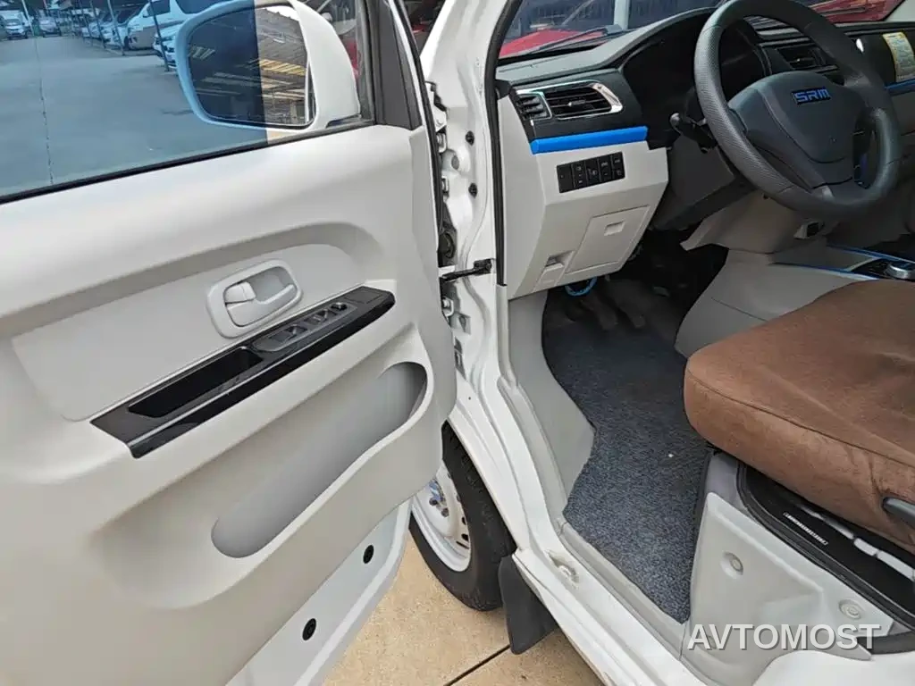 SRM Xinyuan Good Luck 2023 Standard Passenger Vehicle — фото 14