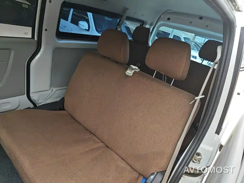 SRM Xinyuan Good Luck 2023 Standard Passenger Vehicle — фото 15