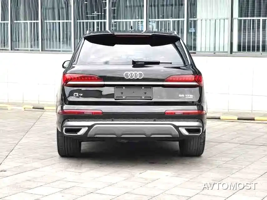 Audi Q7 2023 55 TFSI quattro S line Sport — фото 7