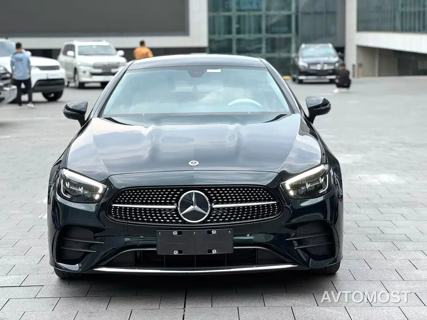 Mercedes-Benz E-Class (Import) 2023 E 260 Coupe — фото 2