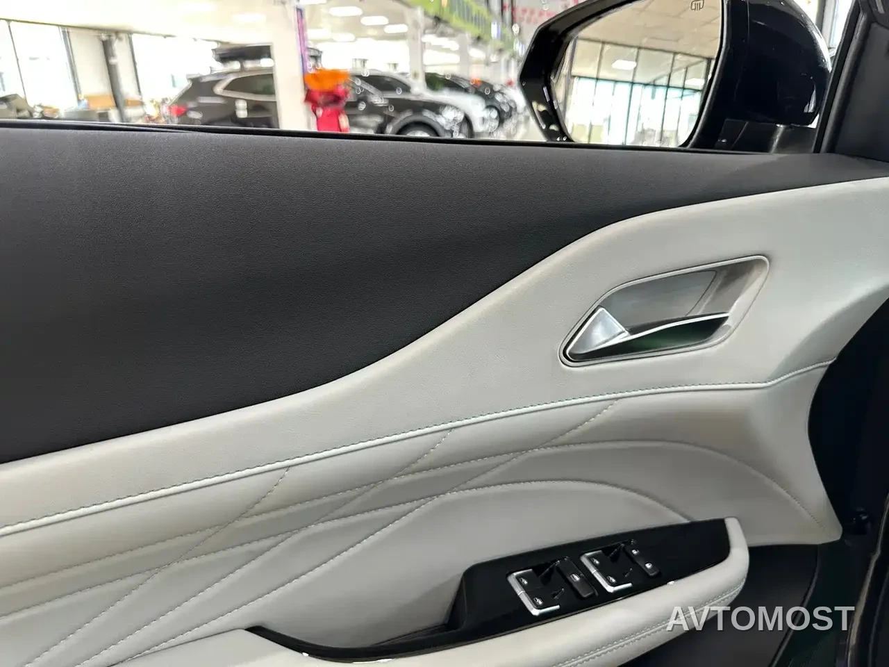 Changan UNI-Z New Energy 2024 Blue Whale iDD 125km Surpassing Edition — фото 11