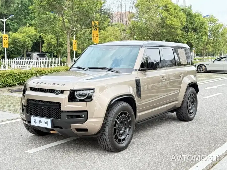 Land Rover Defender 2025 110 OCTA Edition One