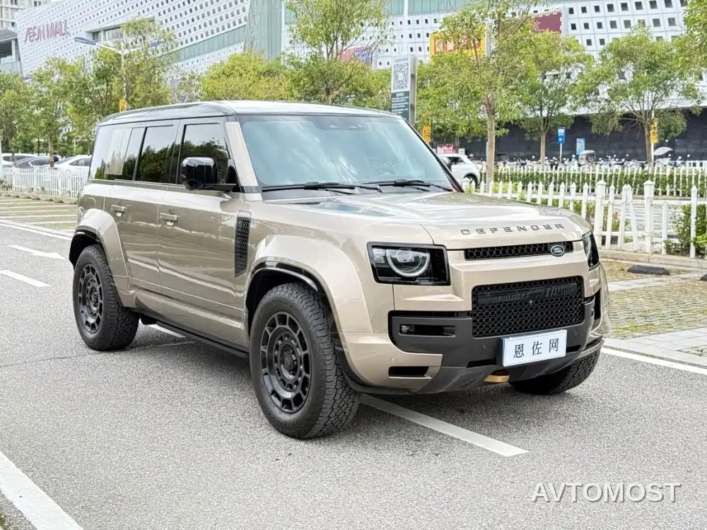 Land Rover Defender 2025 110 OCTA Edition One — фото 3