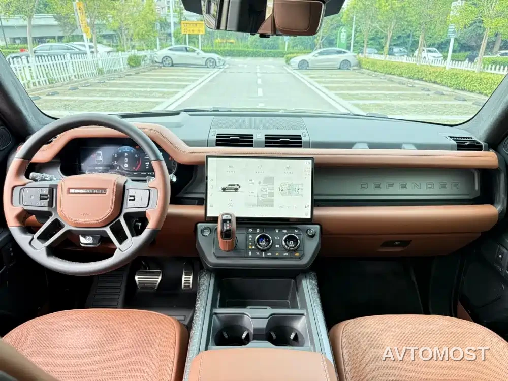 Land Rover Defender 2025 110 OCTA Edition One — фото 27