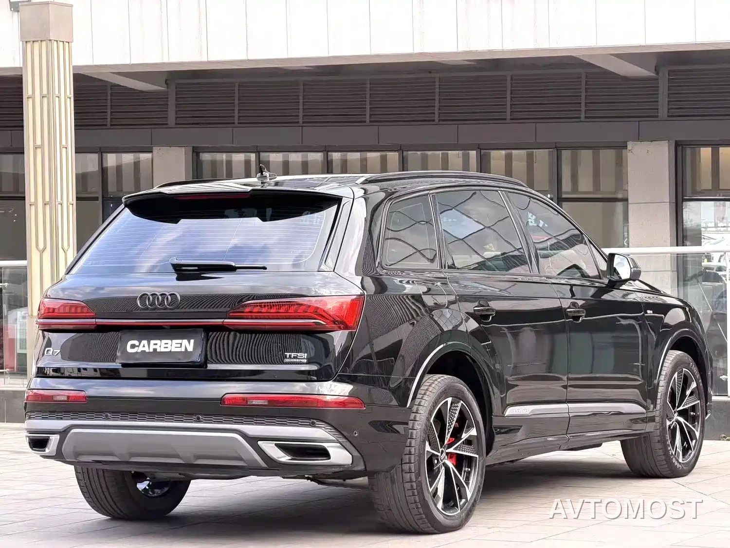 Audi Q7 2023 45 TFSI quattro S line Sport — фото 9