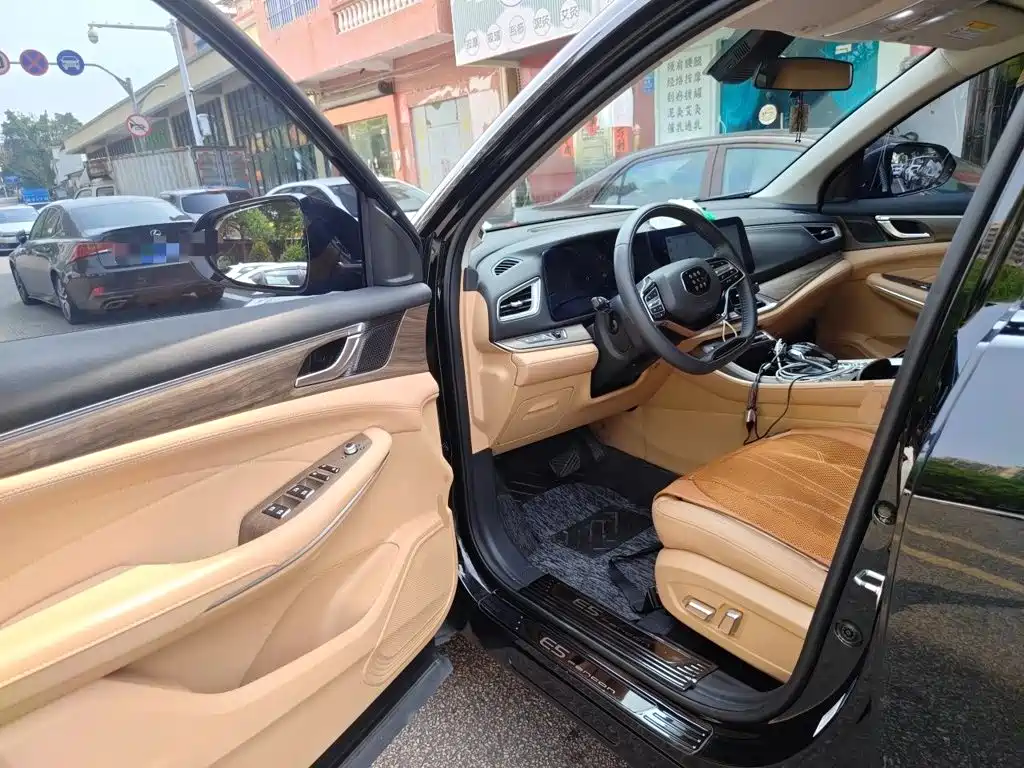 Landian E5 2023 1.5L DE-i 100KM Premium 7-Seater — фото 12