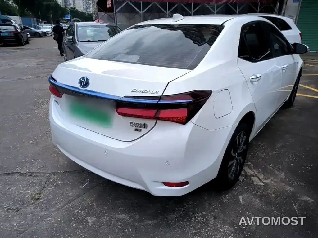 Toyota Corolla Twin Engine E+ 2019 1.8L E-CVT Leading Edition — фото 7