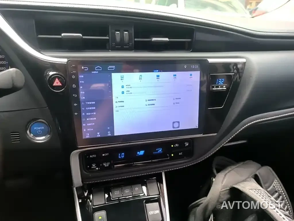 Toyota Corolla Twin Engine E+ 2019 1.8L E-CVT Leading Edition — фото 13