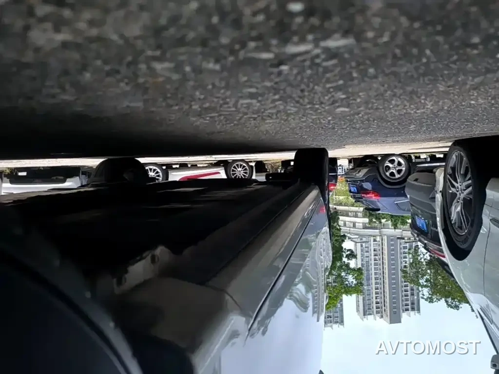 Toyota Corolla Twin Engine E+ 2019 1.8L E-CVT Leading Edition — фото 21