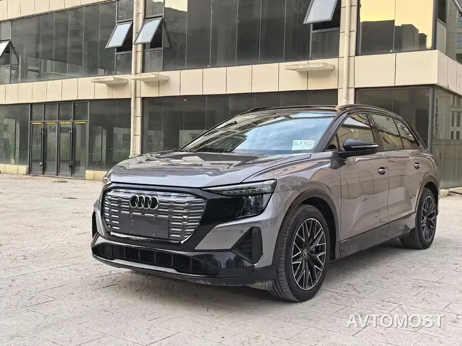 Audi Q5 e-tron 2022 40 e-tron Starlight Edition Brocade Package