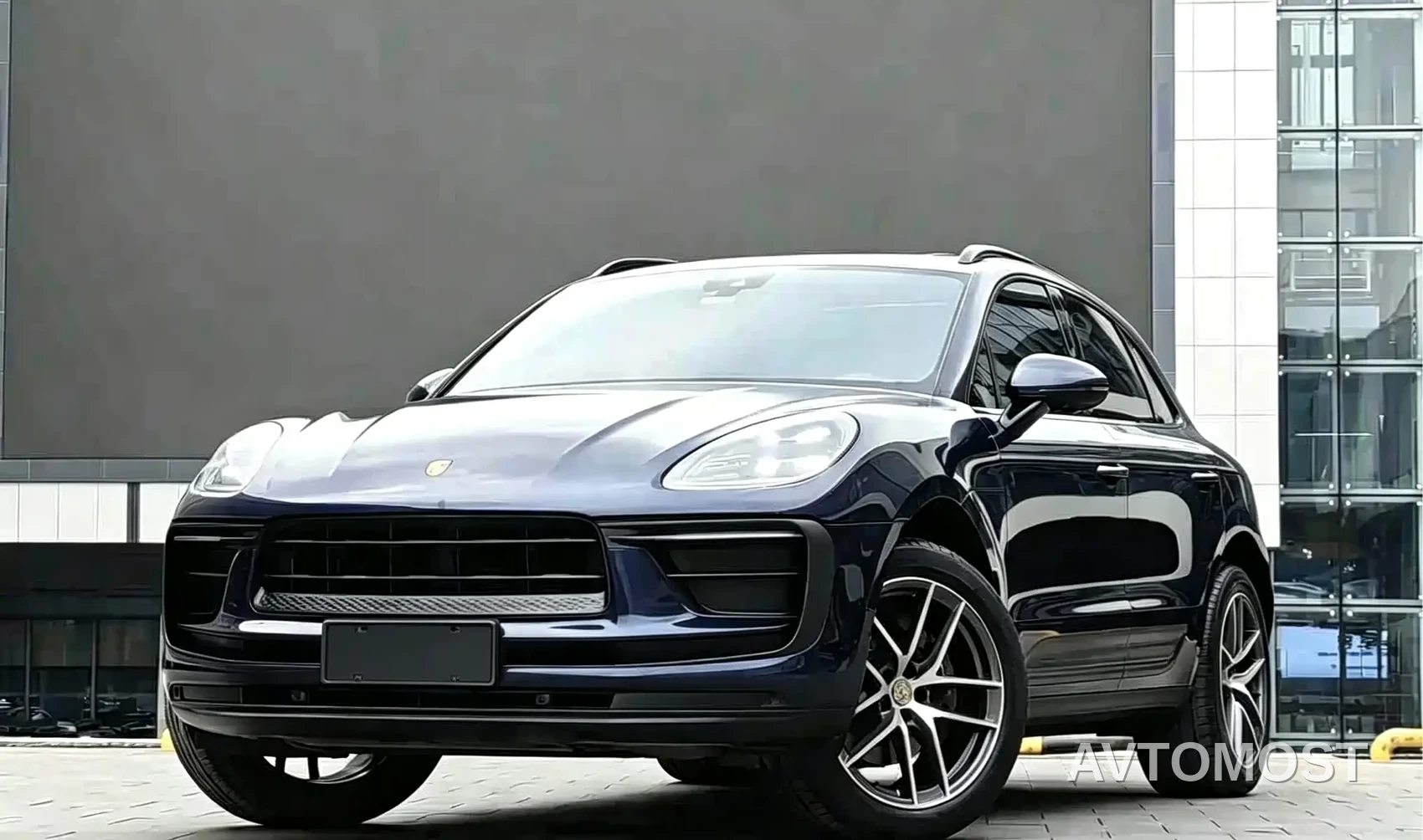 Porsche Macan 2022 Macan 2.0T — фото 1