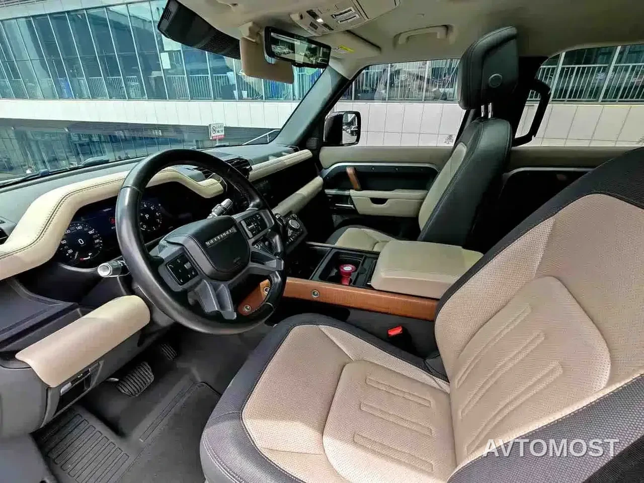 Land Rover Defender 2021 110 P400 X-DYNAMIC HSE — фото 8