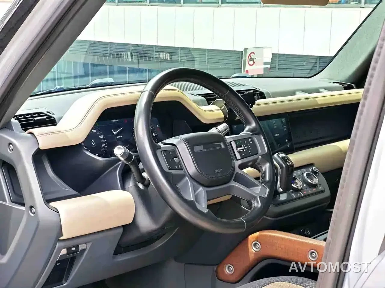 Land Rover Defender 2021 110 P400 X-DYNAMIC HSE — фото 12