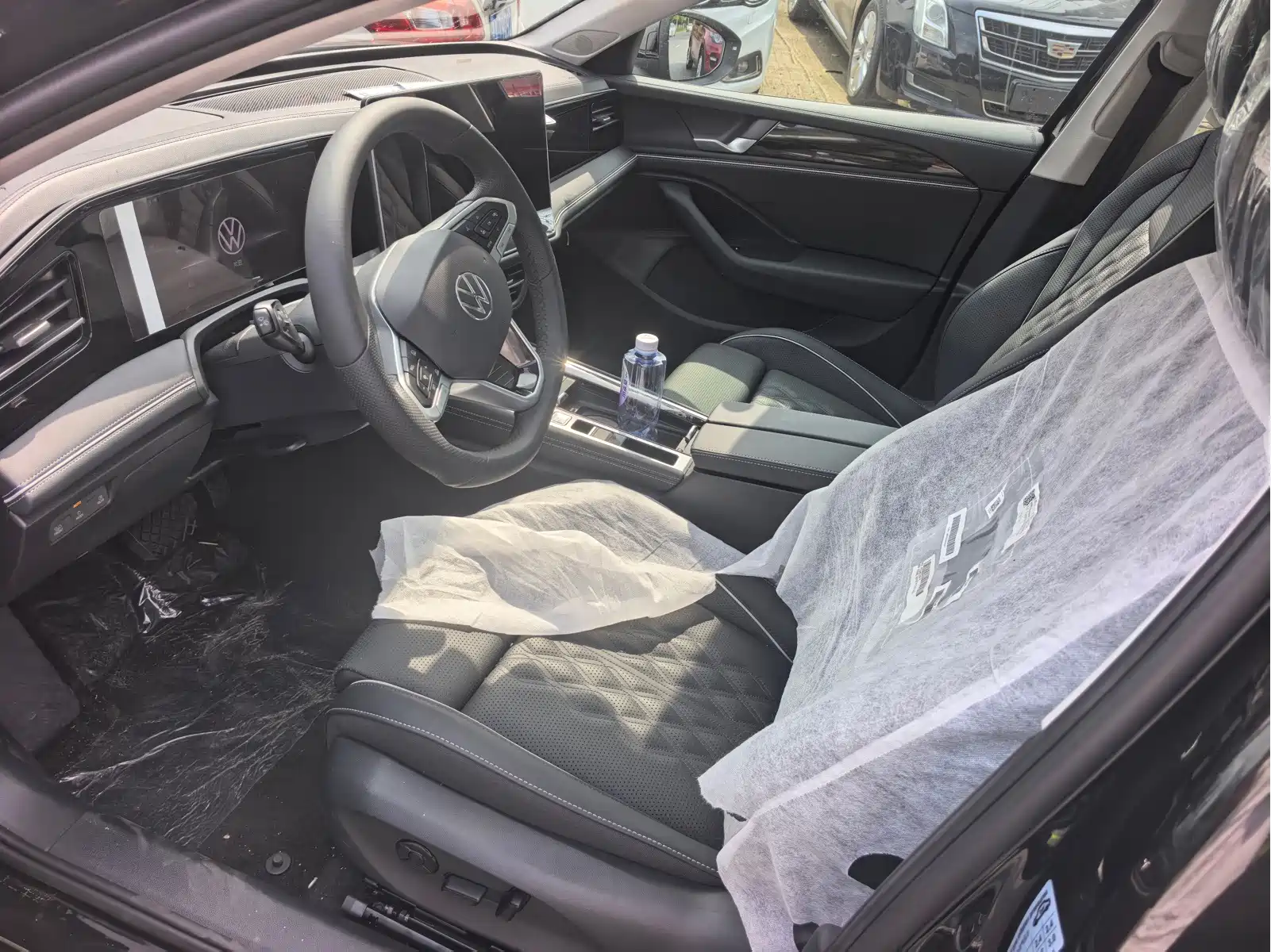 Volkswagen Magotan 2026 Model 380TSI DSG Premium Edition Damai Package — фото 2