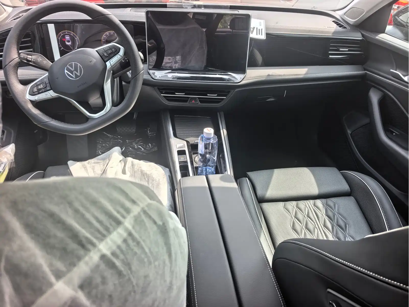 Volkswagen Magotan 2026 Model 380TSI DSG Premium Edition Damai Package — фото 6