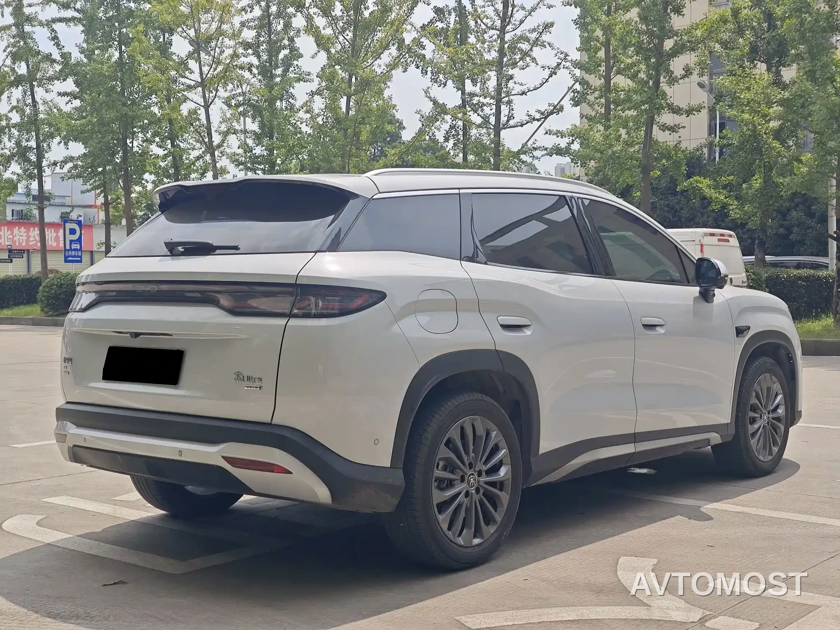 BYD Song Ultra 2026 Model Pure Electric 270kW — фото 4