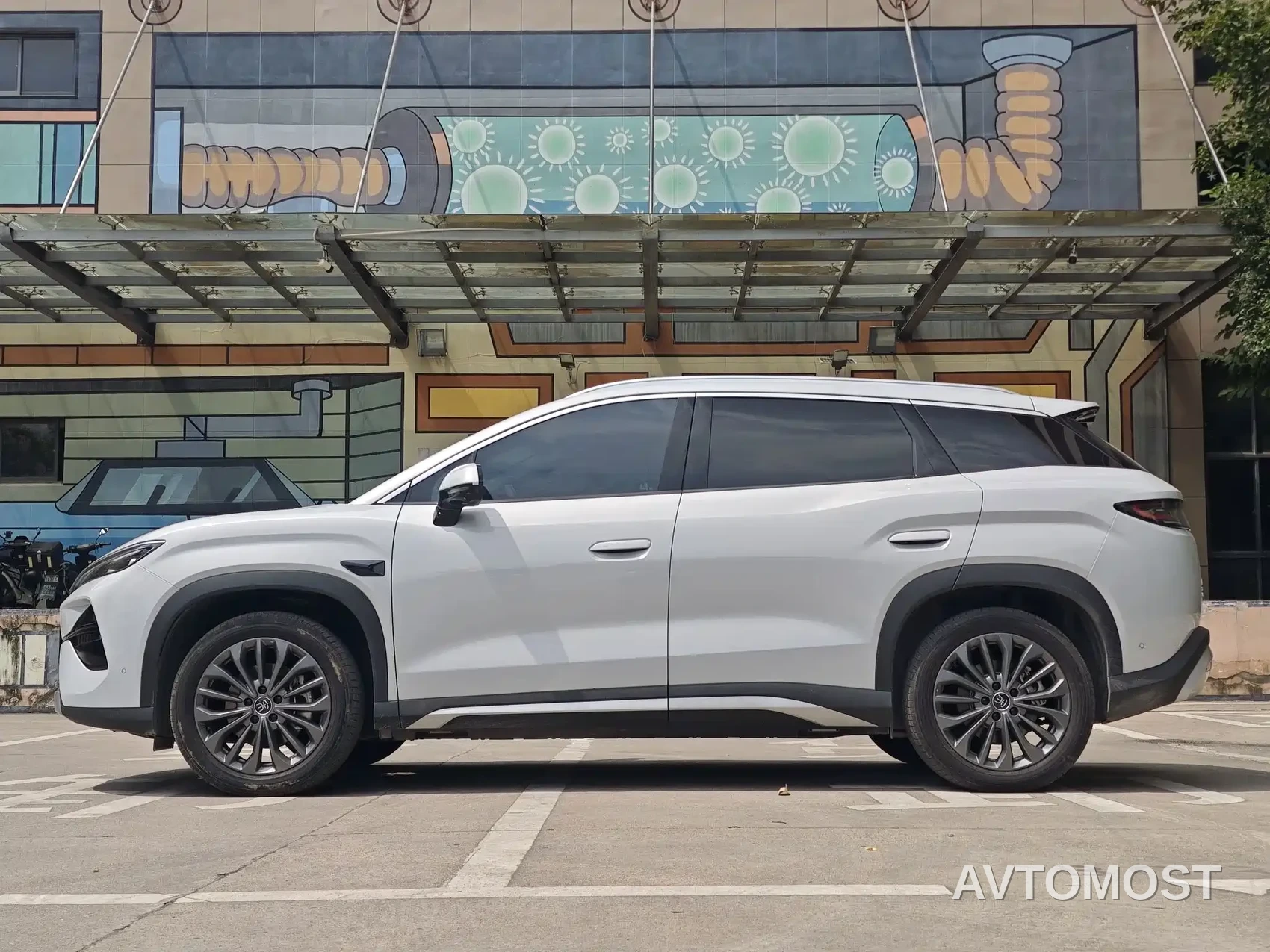 BYD Song Ultra 2026 Model Pure Electric 270kW — фото 6