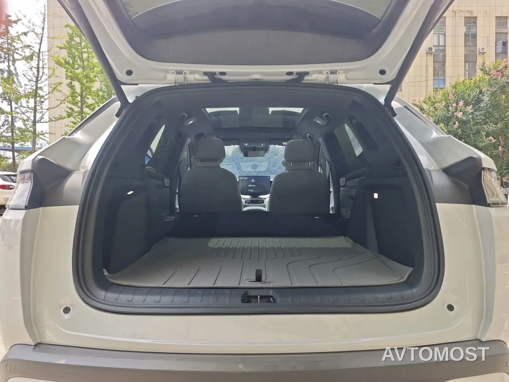 BYD Song Ultra 2026 Model Pure Electric 270kW — фото 15
