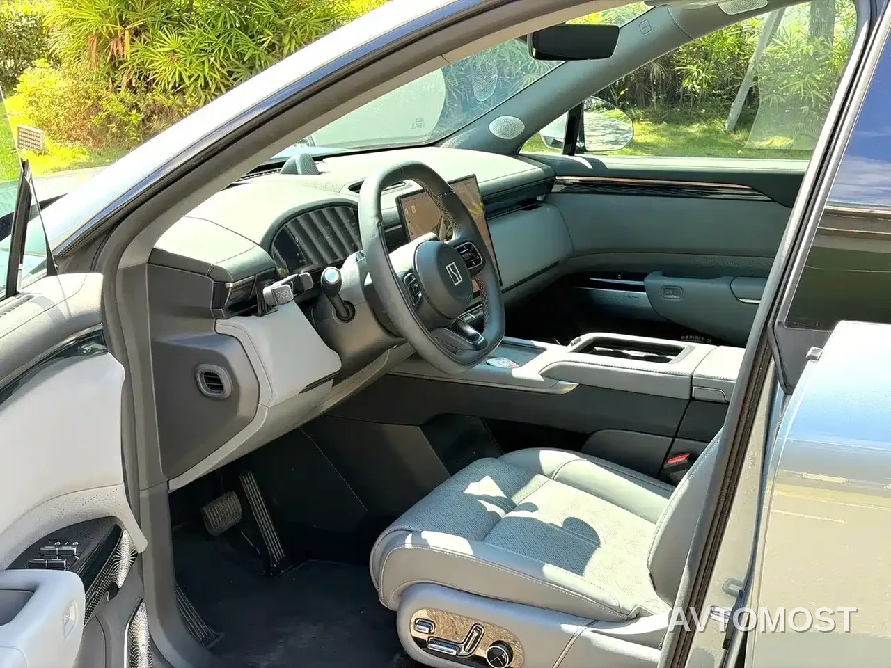 Zeekr 7X 2025 Model 75kWh RWD Smart Driving Edition — фото 4