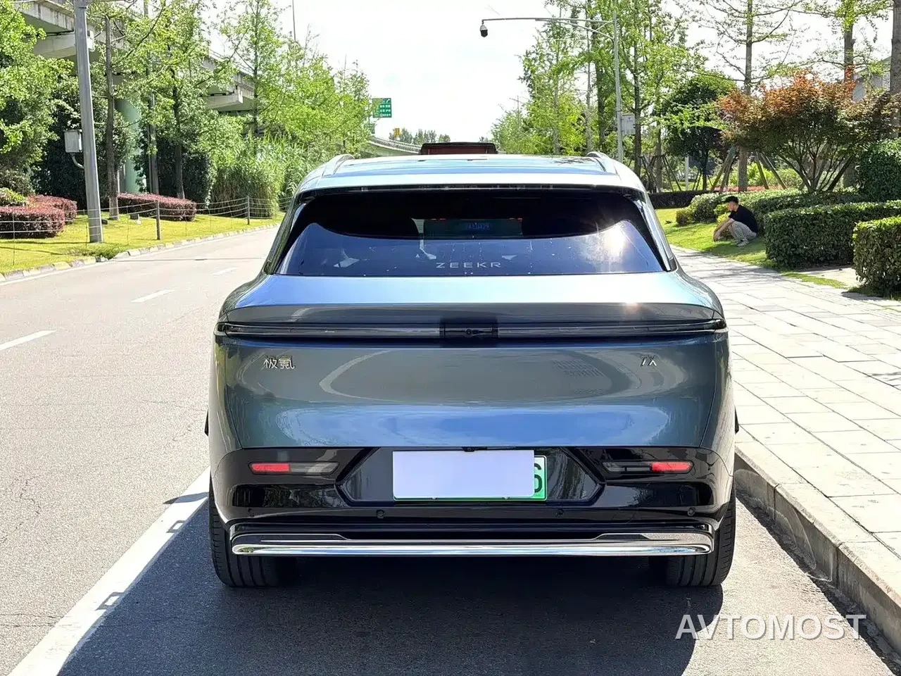 Zeekr 7X 2025 Model 75kWh RWD Smart Driving Edition — фото 8