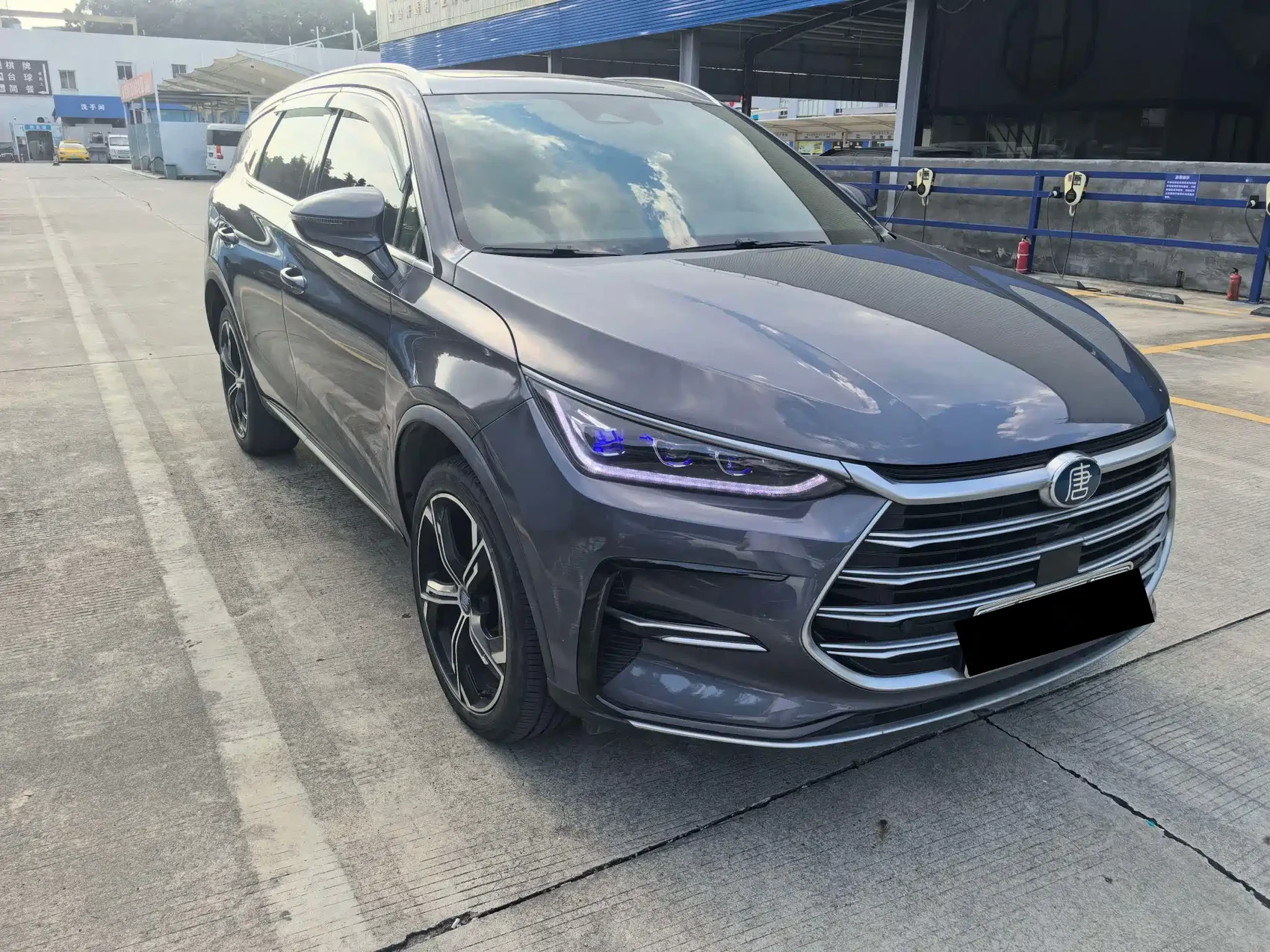 BYD Tang New Energy 2021 DM-i 112KM Premium — фото 2
