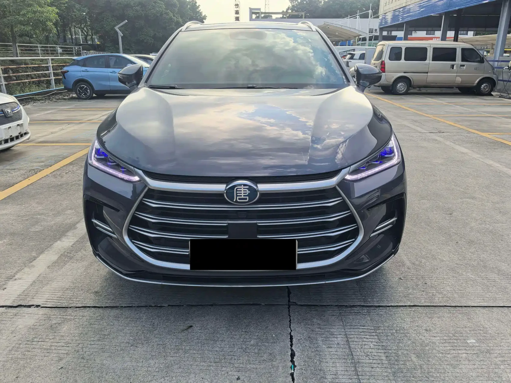 BYD Tang New Energy 2021 DM-i 112KM Premium — фото 4