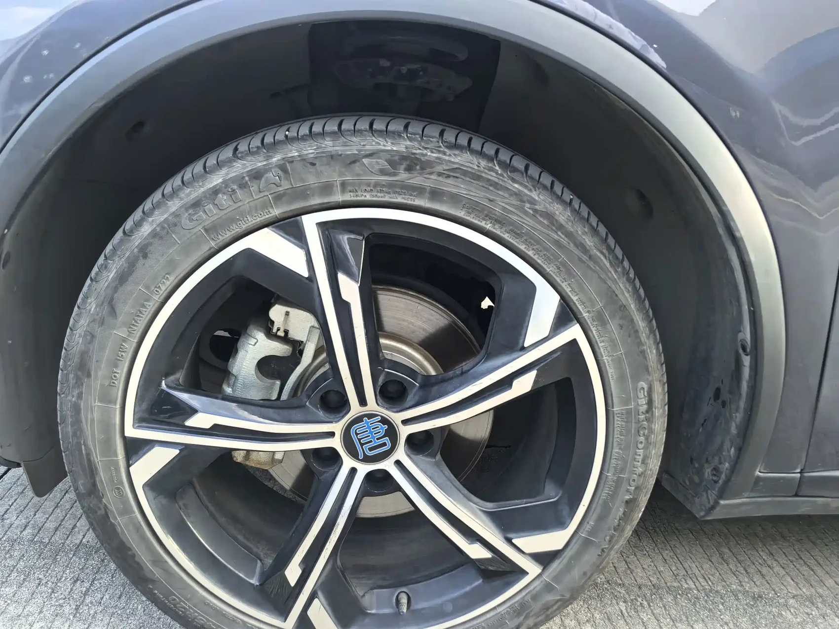 BYD Tang New Energy 2021 DM-i 112KM Premium — фото 14