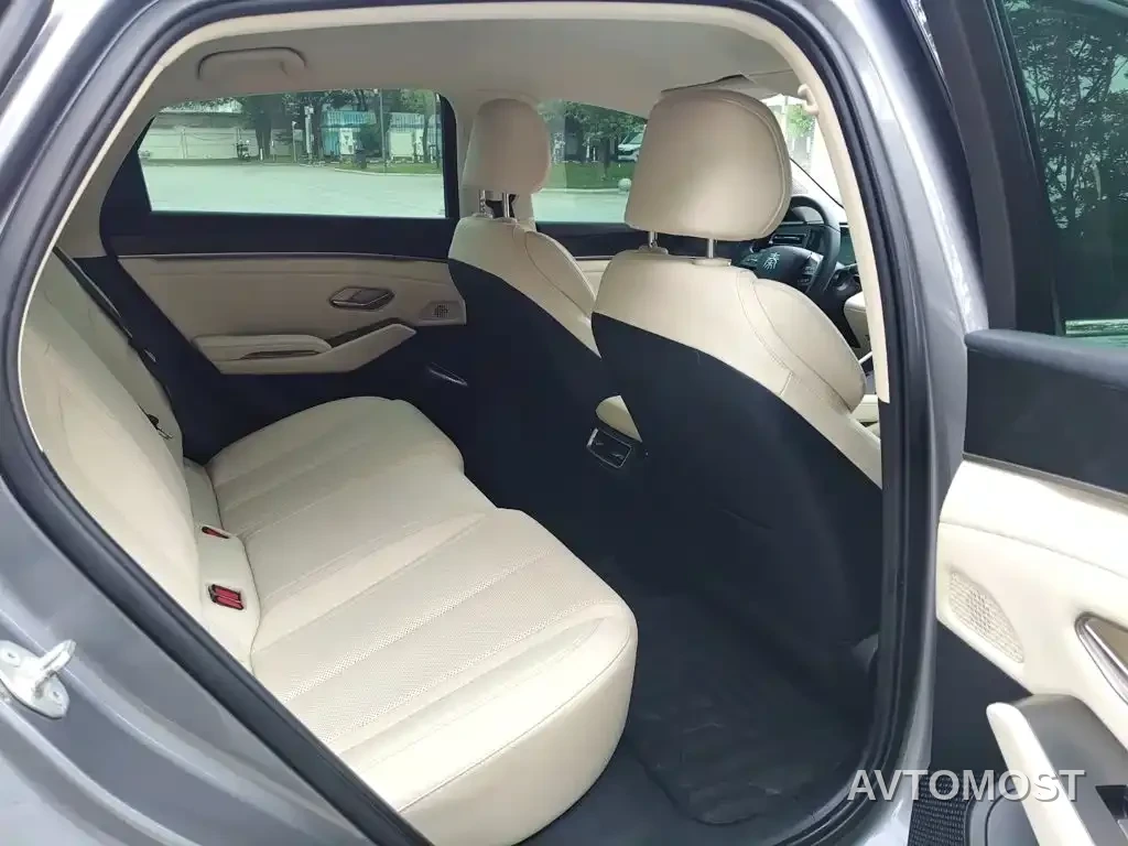 BYD Qin L 2024 DM-i 80KM Leading Edition — фото 11