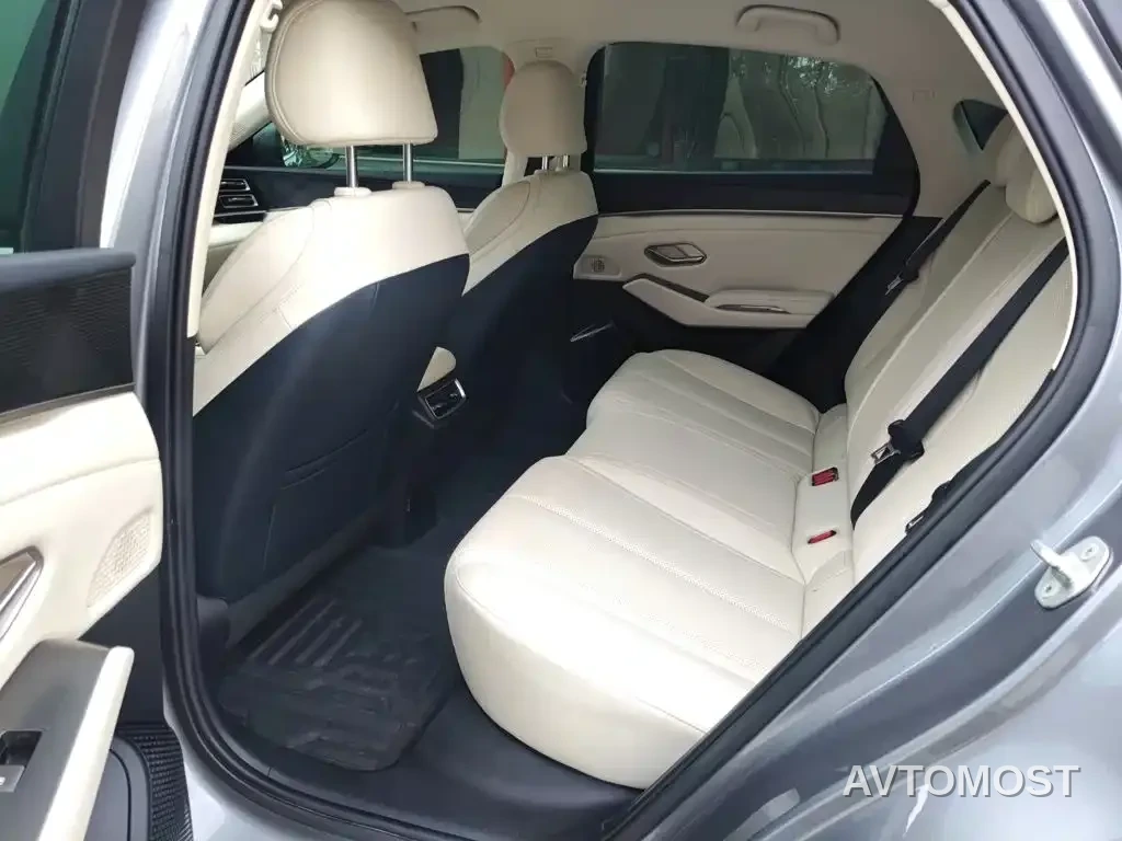 BYD Qin L 2024 DM-i 80KM Leading Edition — фото 12