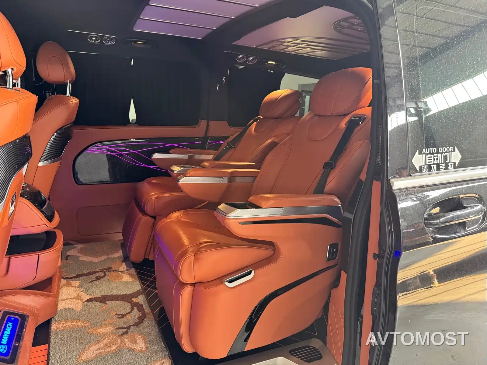 Mercedes-Benz Vito 2023 2.0T Business 7-Seater — фото 4