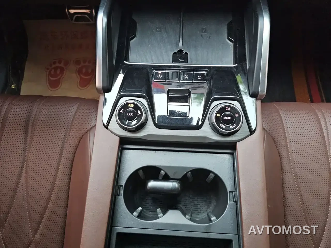 SAIC Maxus Territory 2023 2.0T Raging Flagship 6-Seater — фото 10