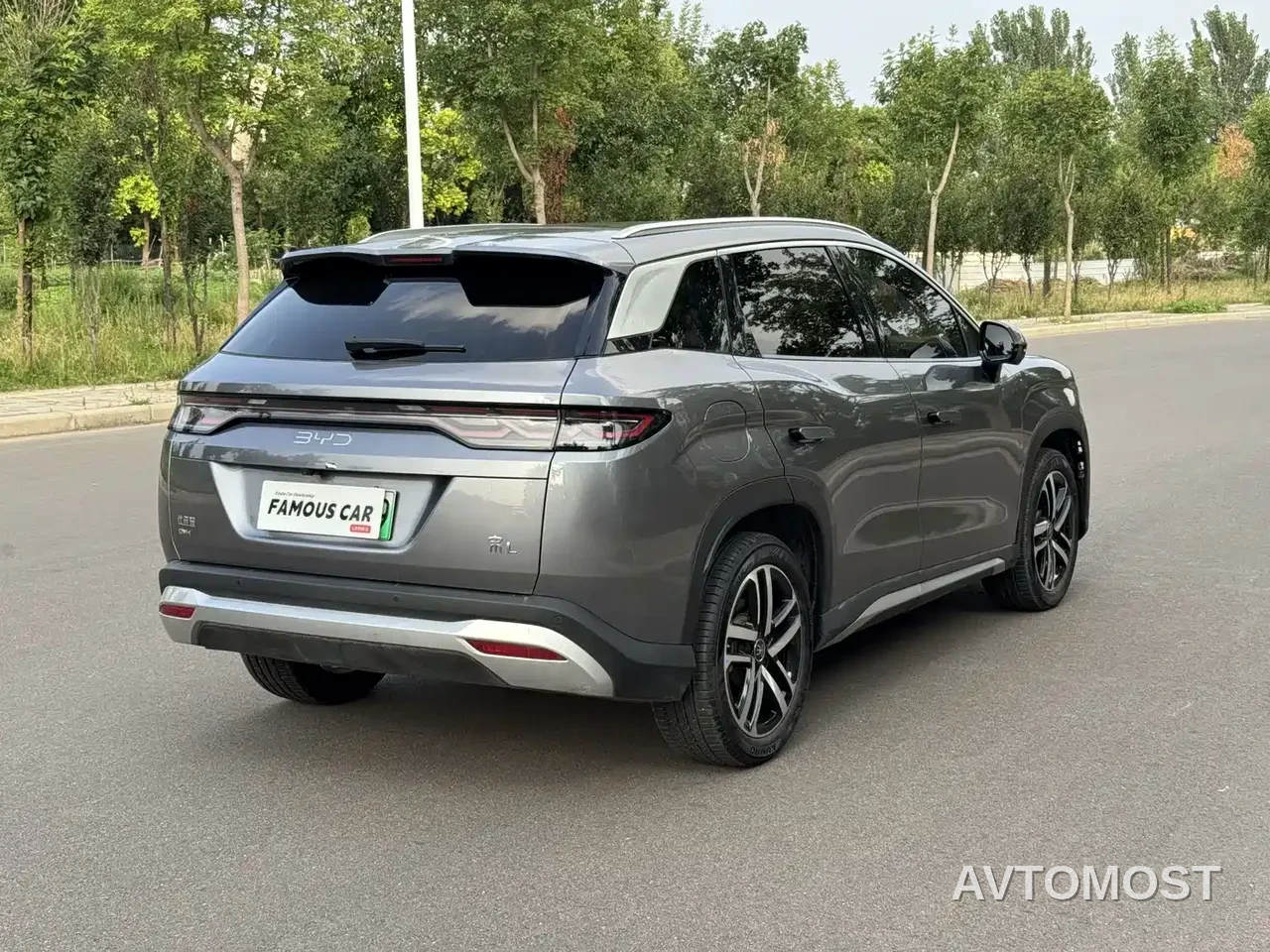 BYD Song L DM-i 2024 112km Leading Edition — фото 6