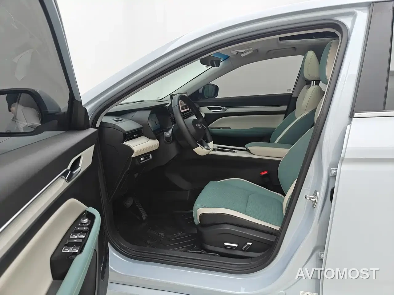 Geely Emgrand L HiP 2022 1.5TD-DHT Pro 100KM Super Swift — фото 9