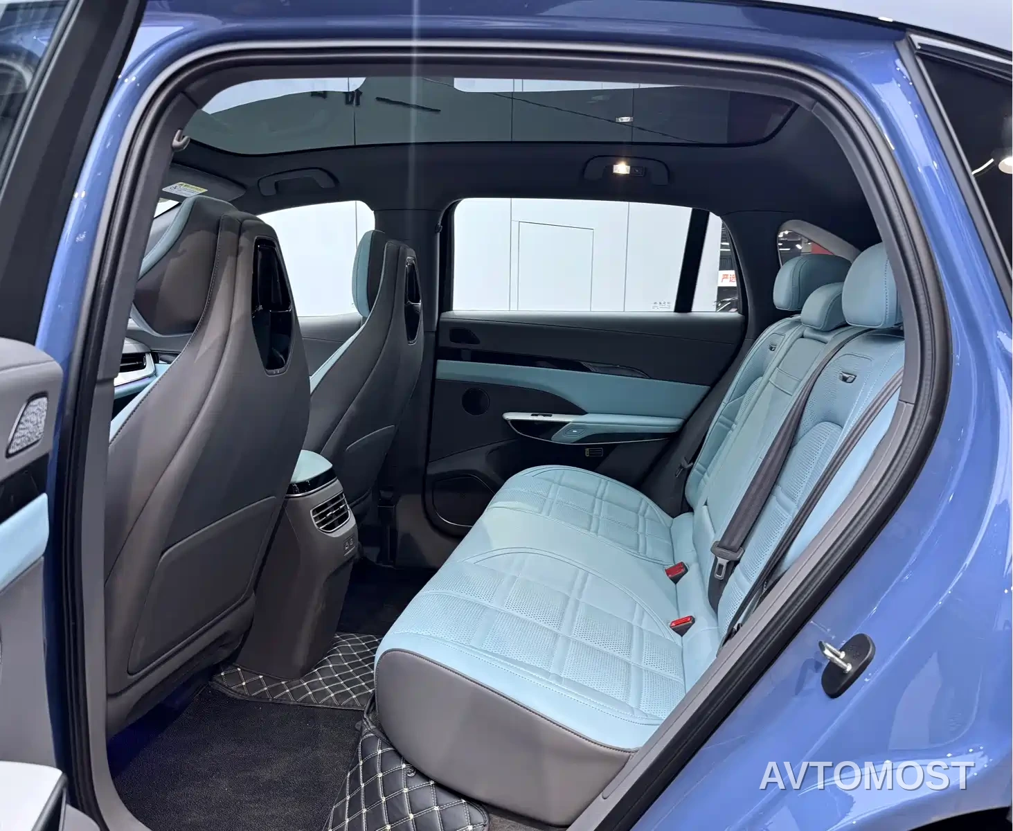 Hongqi Tian Gong 08 2025 730 Max RWD — фото 10