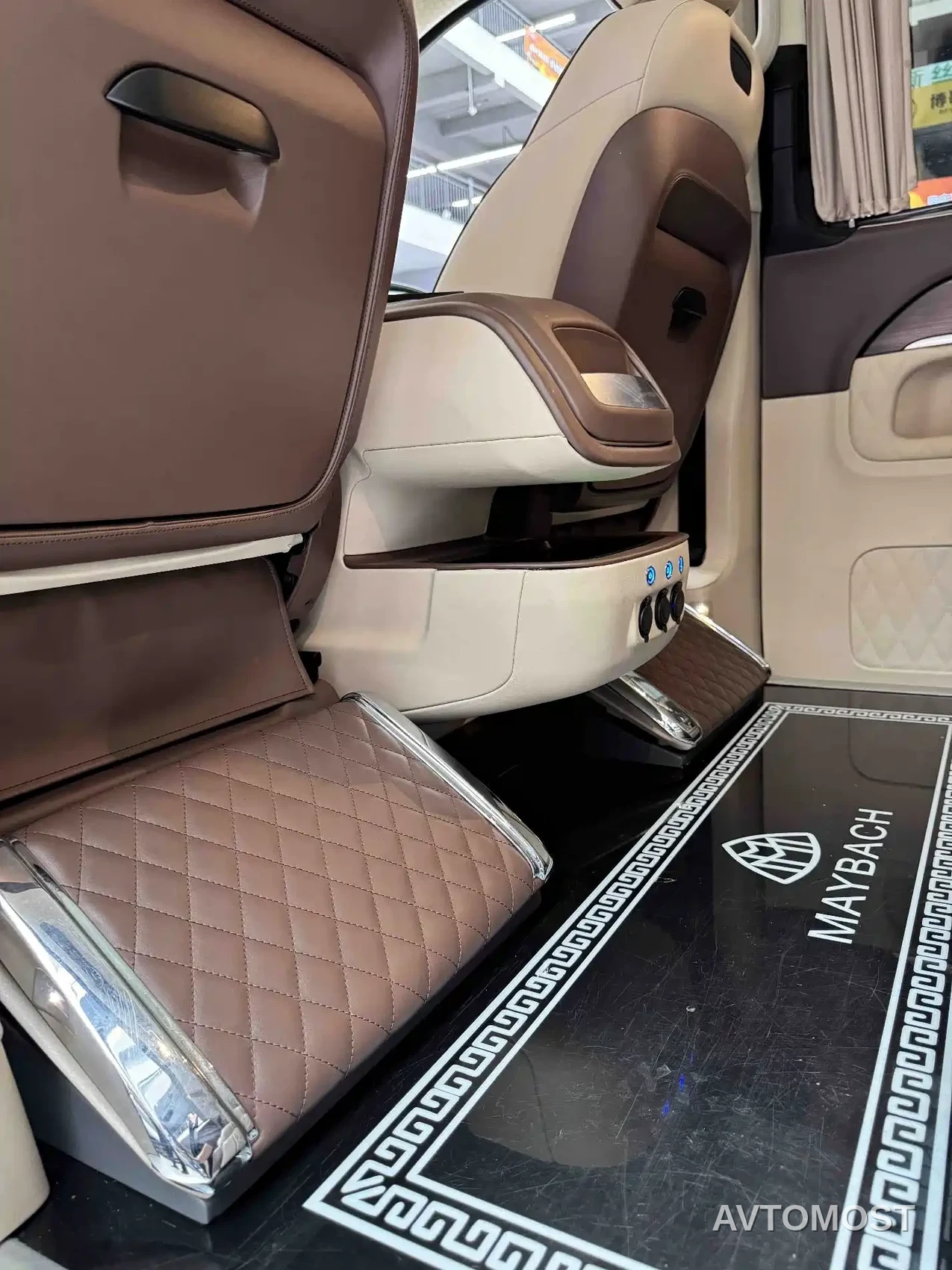 Mercedes-Benz V-Class 2021 V 260 Pilot Edition — фото 6