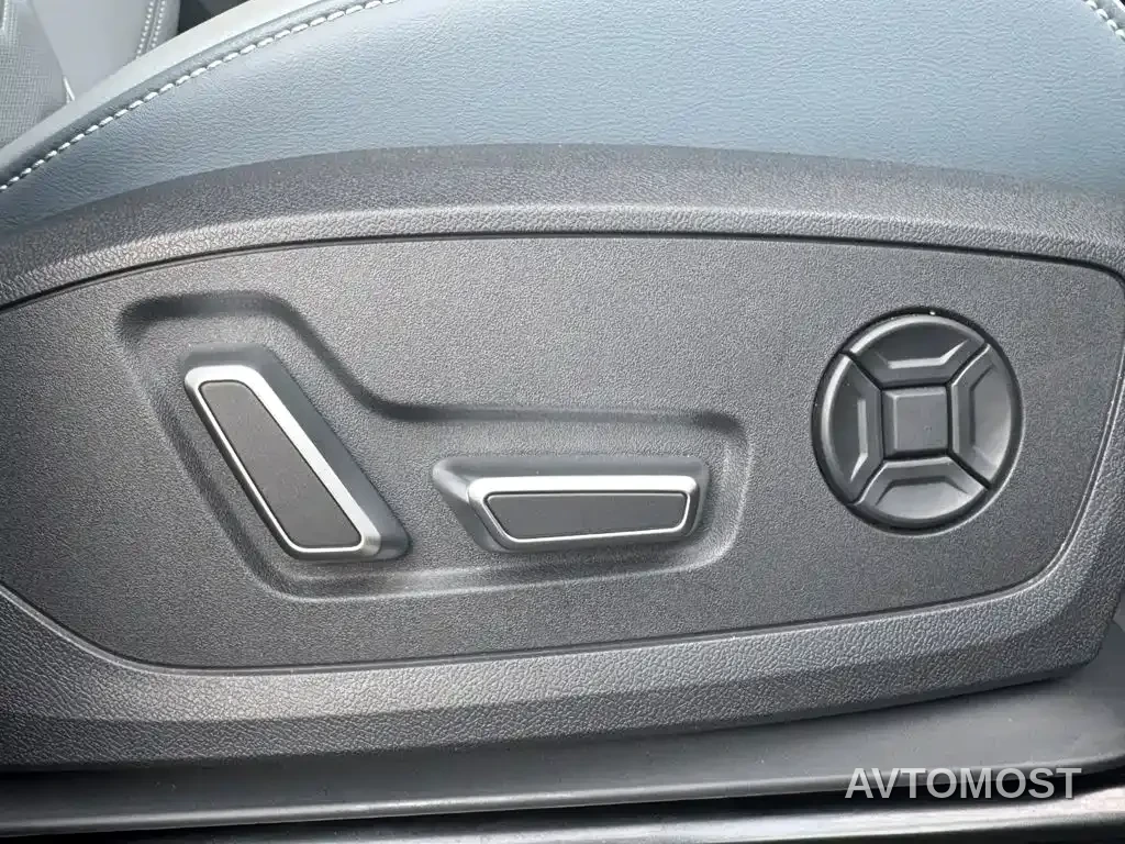 Audi Q6L e-tron 2025 Model Pioneer Edition — фото 6