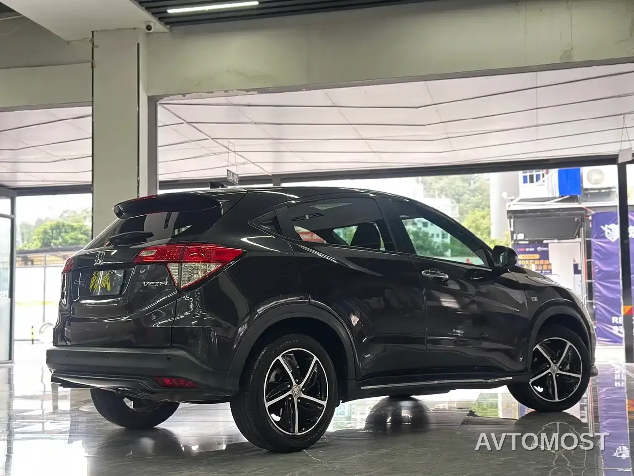 Honda Vezel 2020 1.5L CVT Pioneer — фото 4