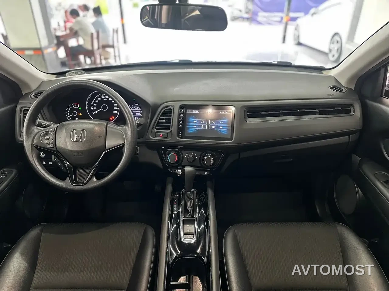 Honda Vezel 2020 1.5L CVT Pioneer — фото 10
