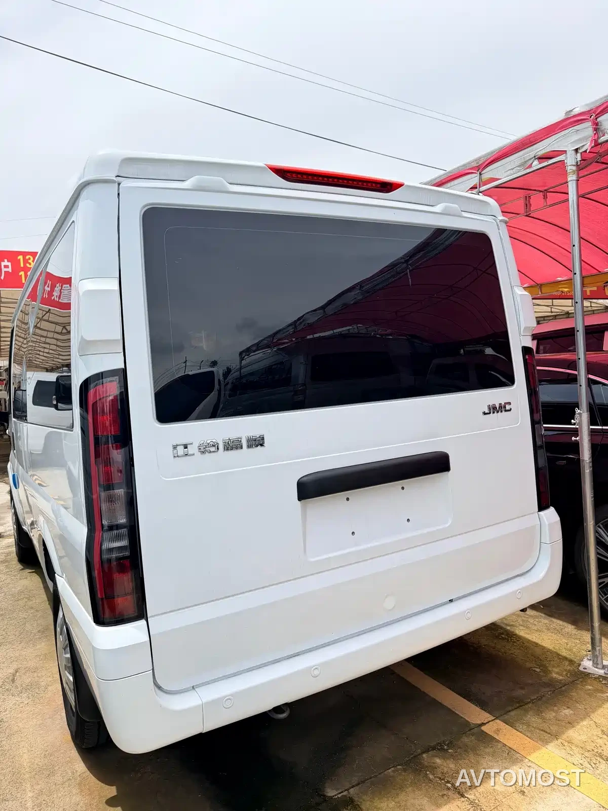 Jiangling JMC Fushun 2022 2.0T Manual Multi-purpose Passenger Vehicle Short Wheelbase Low Roof 6-seater — фото 6