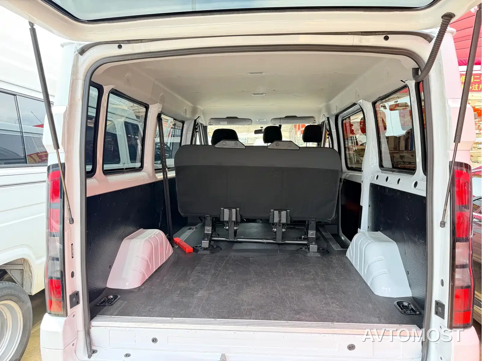 Jiangling JMC Fushun 2022 2.0T Manual Multi-purpose Passenger Vehicle Short Wheelbase Low Roof 6-seater — фото 17