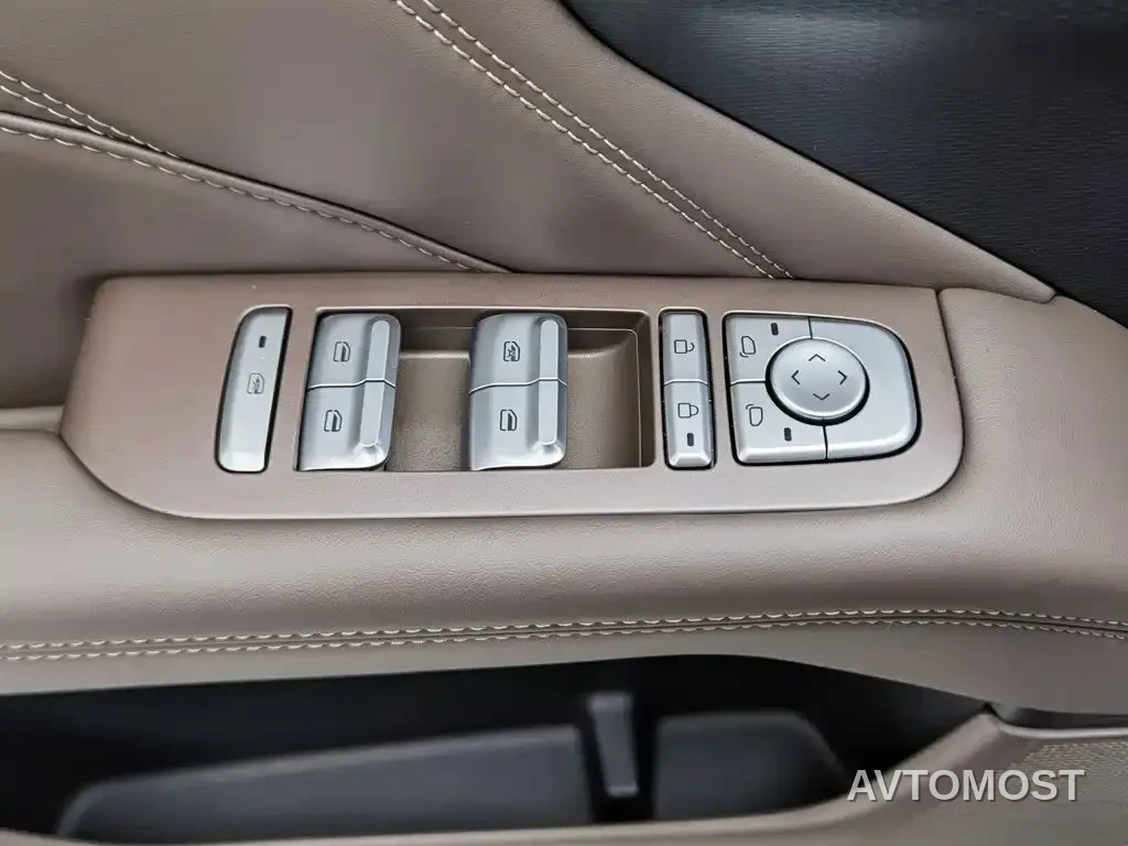 Wuling Motors Starlight 560 NEV 2025 Model Plug-in Hybrid Version 5-seater — фото 7