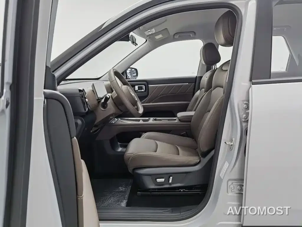 Wuling Motors Starlight 560 NEV 2025 Model Plug-in Hybrid Version 5-seater — фото 8