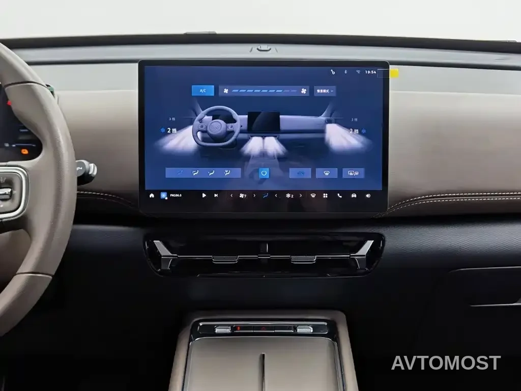 Wuling Motors Starlight 560 NEV 2025 Model Plug-in Hybrid Version 5-seater — фото 10