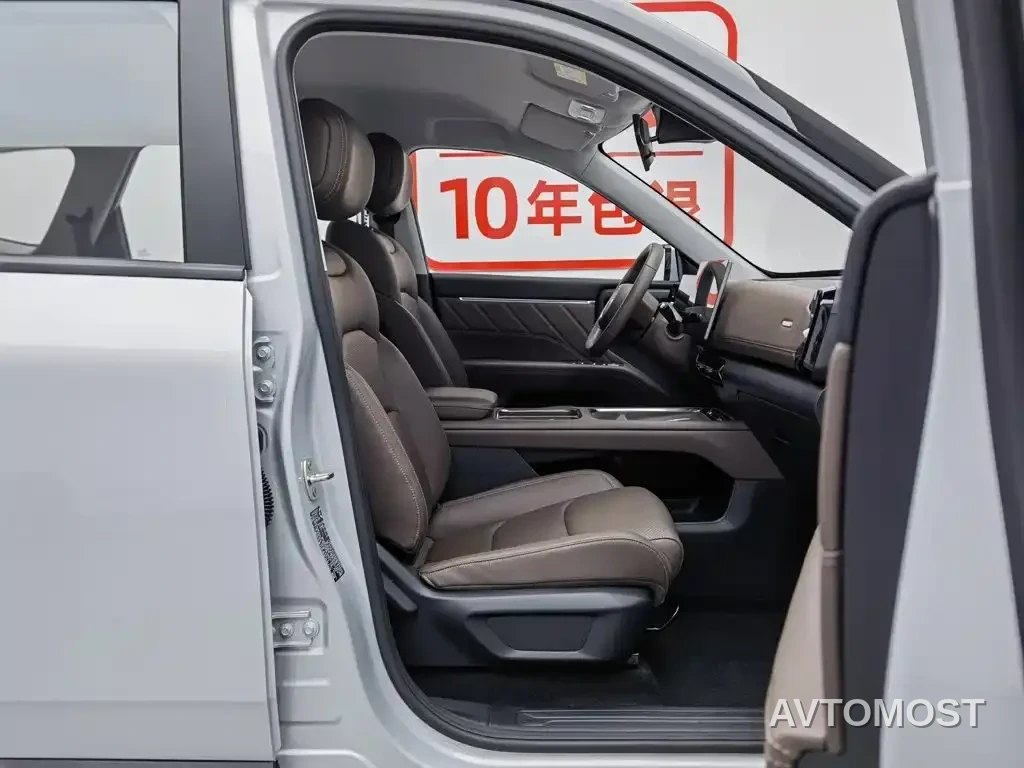 Wuling Motors Starlight 560 NEV 2025 Model Plug-in Hybrid Version 5-seater — фото 21