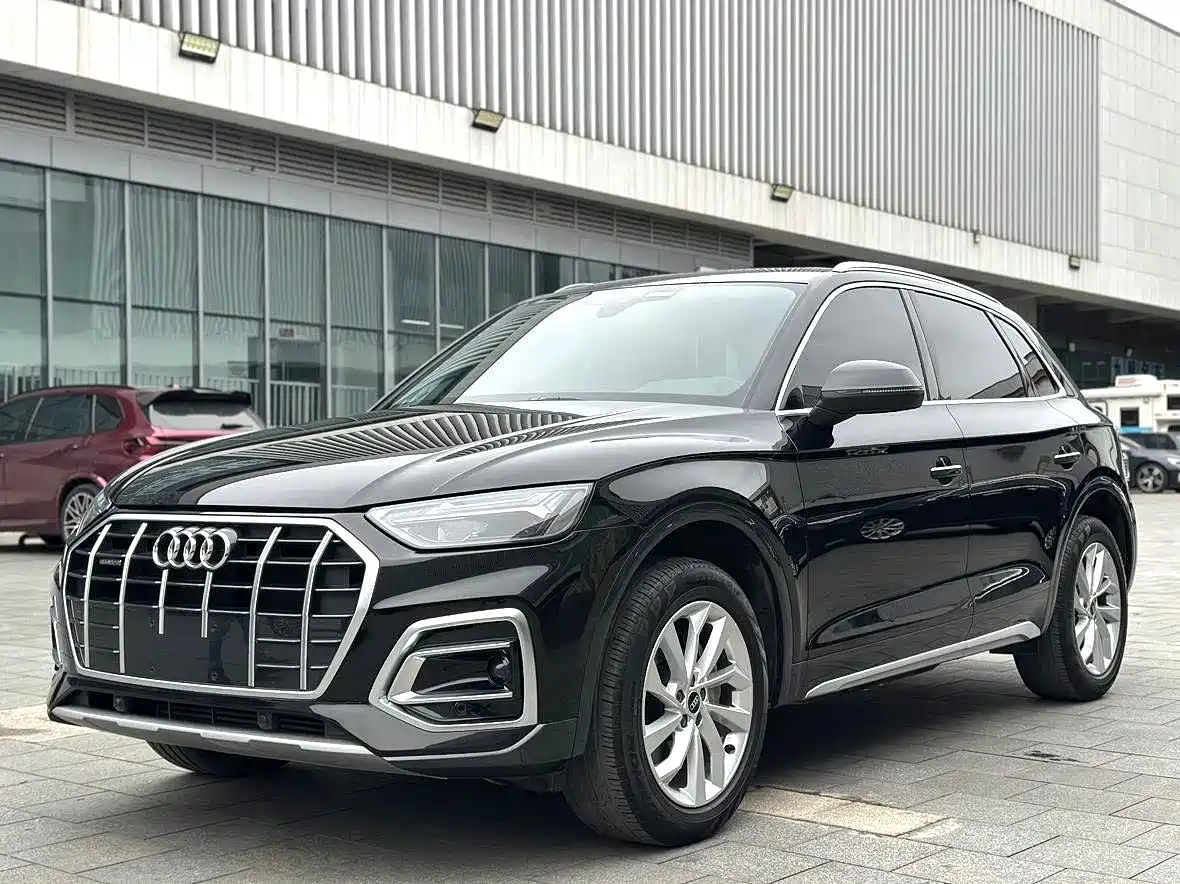 Audi Q5L 2024 Model 40 TFSI Luxury Dynamic