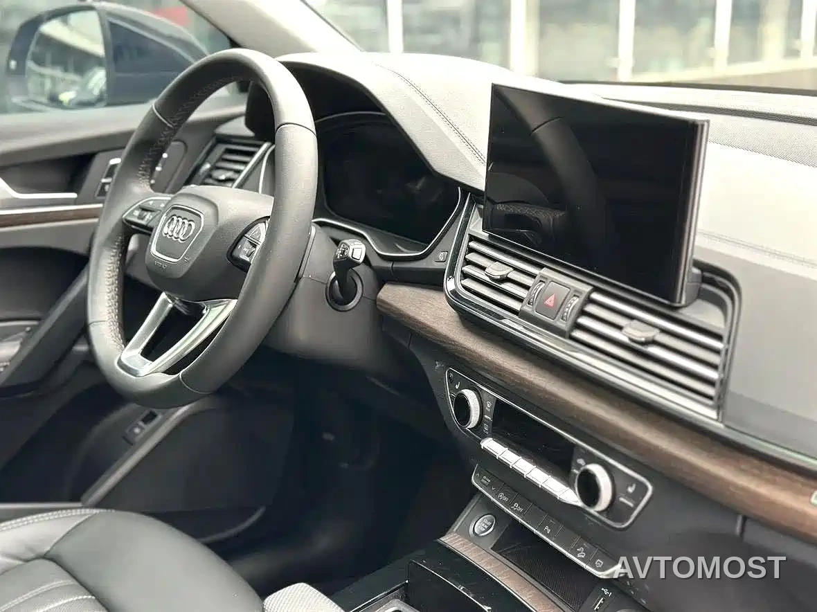 Audi Q5L 2024 Model 40 TFSI Luxury Dynamic — фото 7