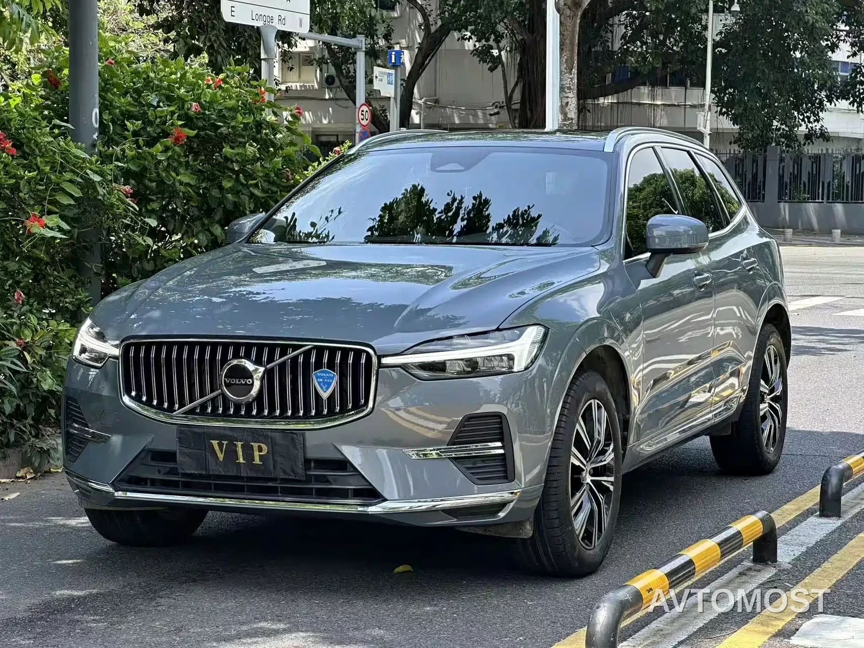 Volvo XC60 2022 B5 AWD Inscription — фото 1